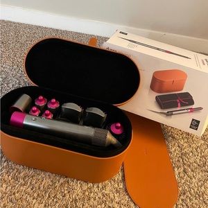 Dyson airwrap complete